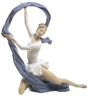 NAO DANCER WITH THE EVIL COLOR SPLASH FIGURINE