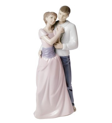 NAO DREAMS OF LOVE NAOMI FIGURINE