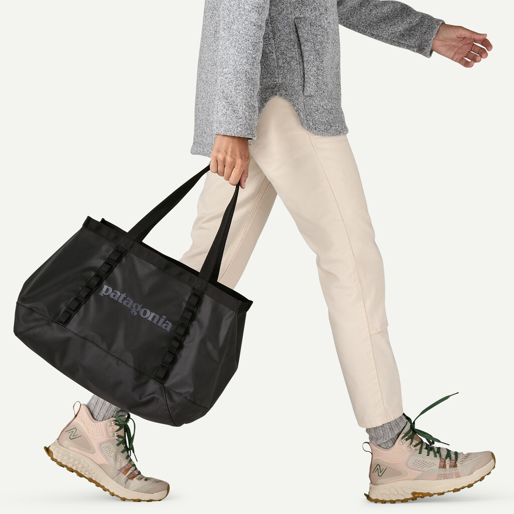 Patagonia Black Hole Tote 25L - S25 - Aj's Ski and Sports Patagonia Black Hole Tote 25L - S25 - Aj's Ski and Sports