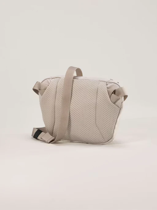 【新品】ARC'TERYX Mantis 1 Waist Pack 白 新品】ARC'TERYX Mantis 1 Waist Pack 白 Arc'Teryx Mantis 1 Waist