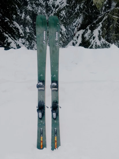 K2 Mindbender Women's 89Ti Skis 2026 with Marker Squire 11 Bindings