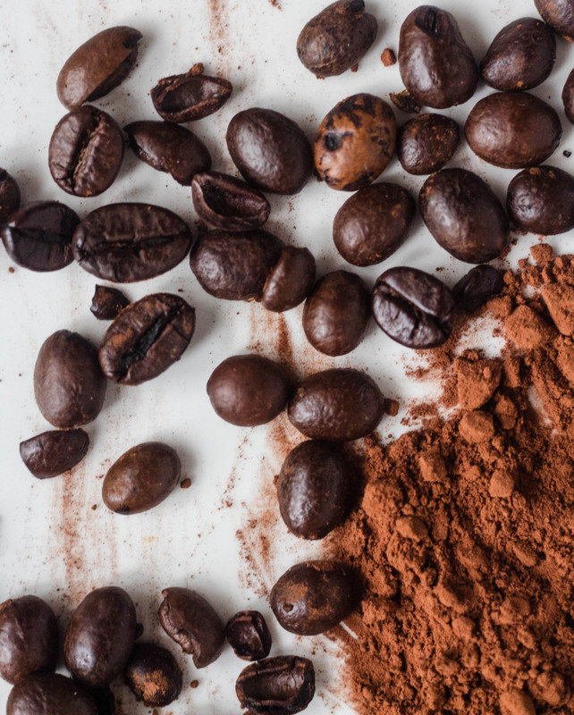 Chocolate Face Mask with Cacao and Coffee: A Natural DIY Skin Routine