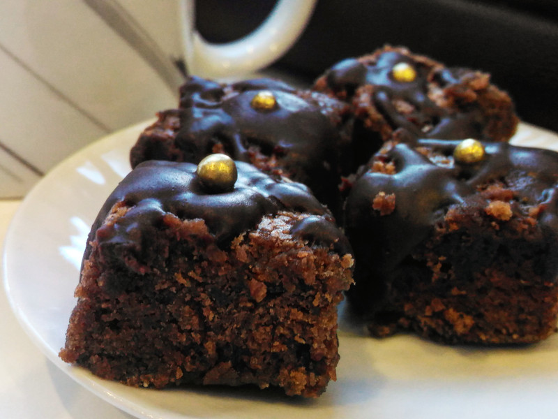 Dark Chocolate Fudge Brownie Recipe - Thistle Key Lane