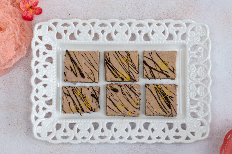 VEGAN KETO CHOCOLATE CHEESECAKE BITES