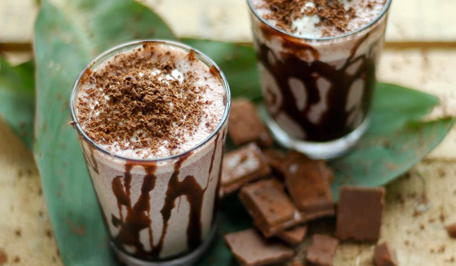 Refreshing Chocolate Smoothie for Summer