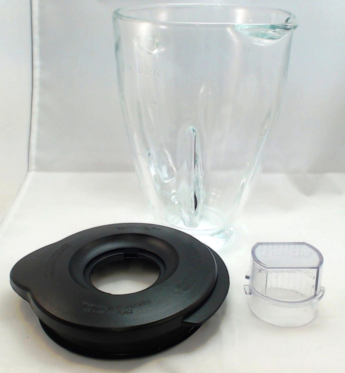 Oster 124461-000-000 Round Glass Blender Jar, 5 Opening