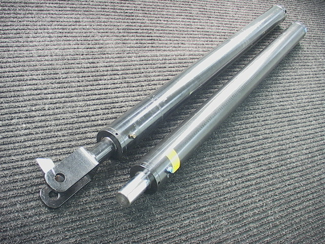 Hydraulic Cylinder for use on American Lifts and many Texas-Made Lift Models