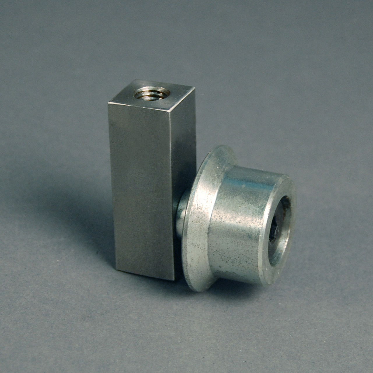 ROLLER ASSEMBLY 1-1/2" W/O SPRING