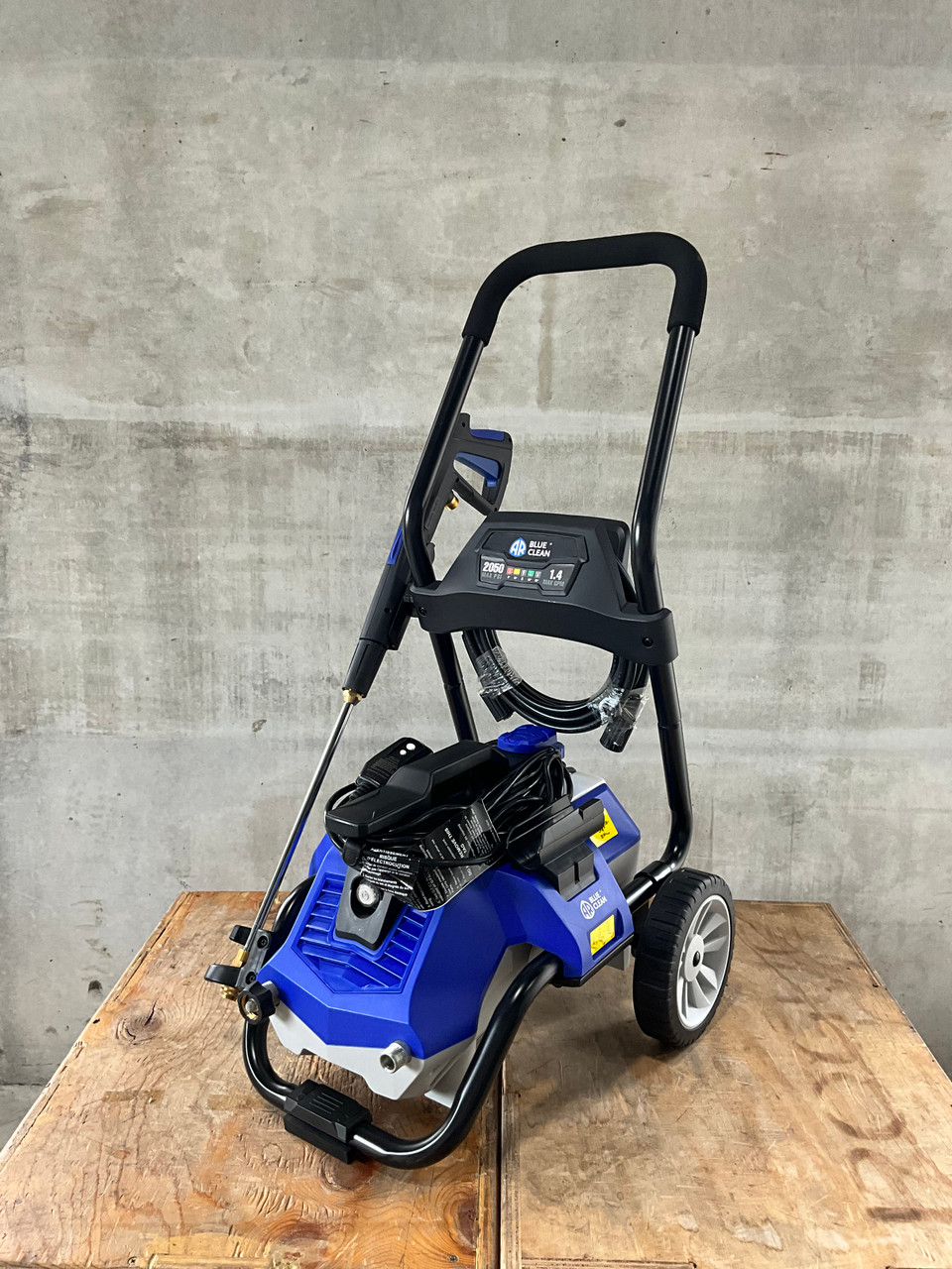 AR North America BM2300 2050 PSI Electric Power Washer With Cart: Electric  Pressure Washers (192216149816-2)