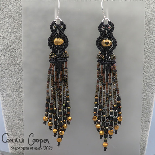 8 St. Fringies in Moss in Black & Gold ME25-7509