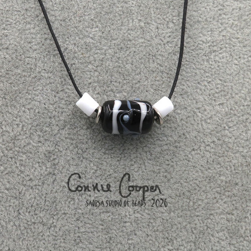 1-Bead in  Black & White OB26-7834