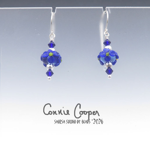 Florals, Dk Blue on Pale Blue GBE26-7785