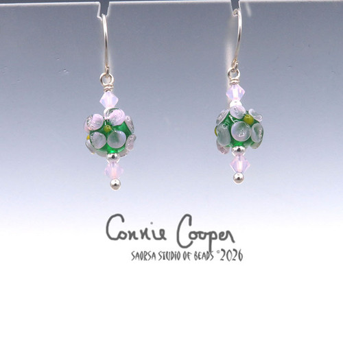 Florals, Pale Pink on Green GBE26-8104