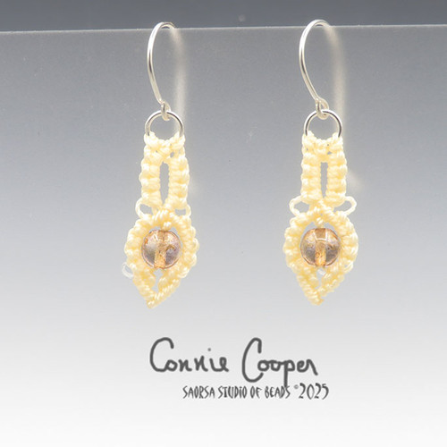 Spears in Peachy Cream & Gold  ME25-7583
