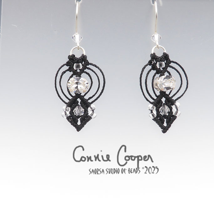 Crystal Ovals in Black & Crystal  ME26-7703