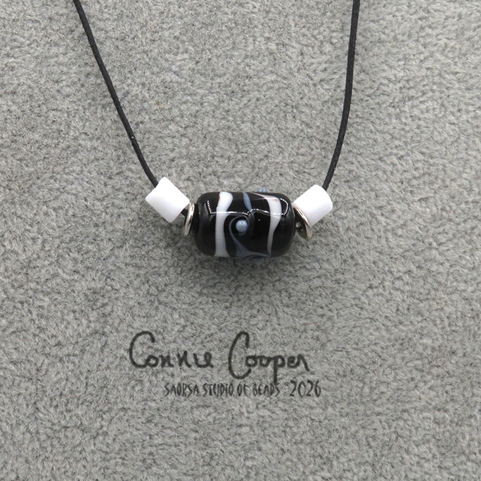 1-Bead in  Black & White OB26-7834