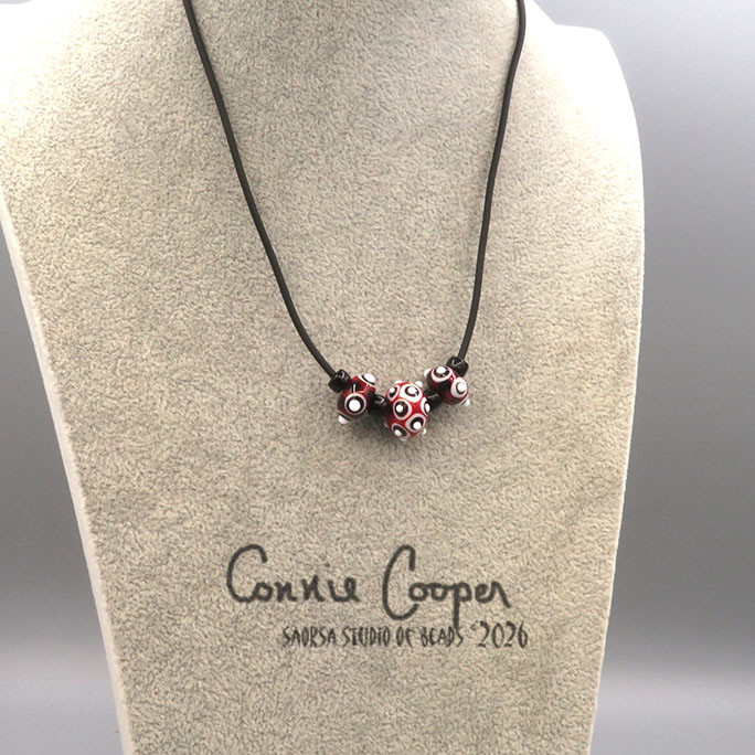 Necklace, Fancy 3-Bead in Red, Black & White GBN26-7897