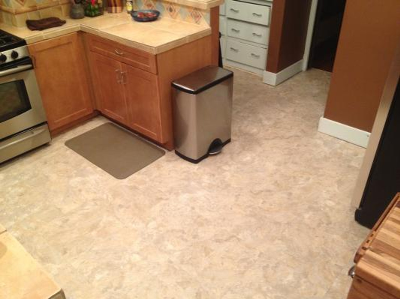 Perfection Floor Natural Stone Tile in the fieldstone installed in a kitchen