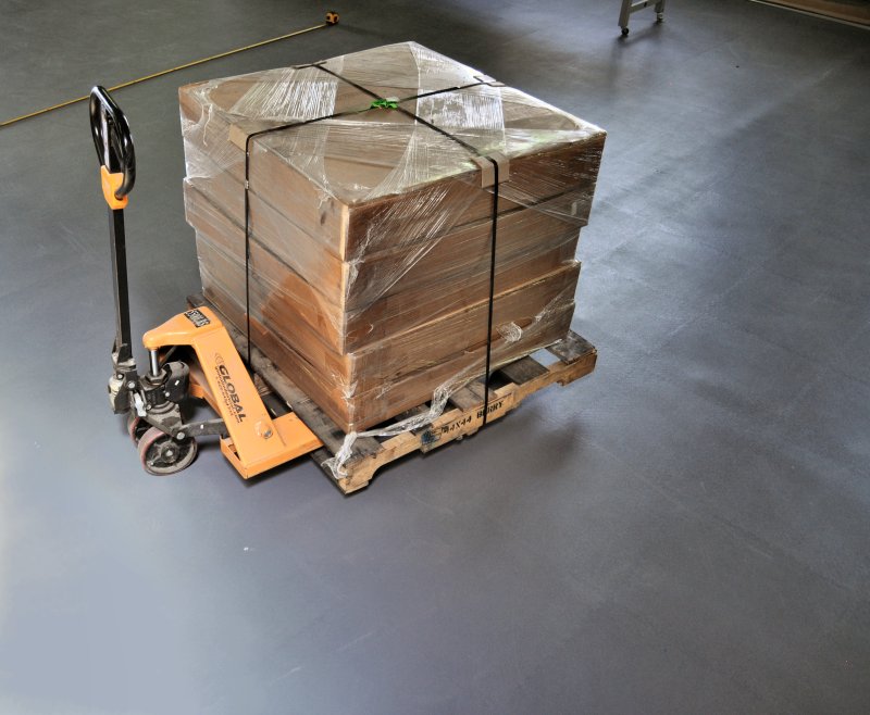 perfection-floor-industrial-smooth-pallet-jack4.jpg