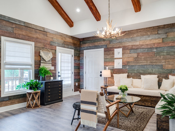 Reclaimed Shiplap Panel in Rustic-thumb