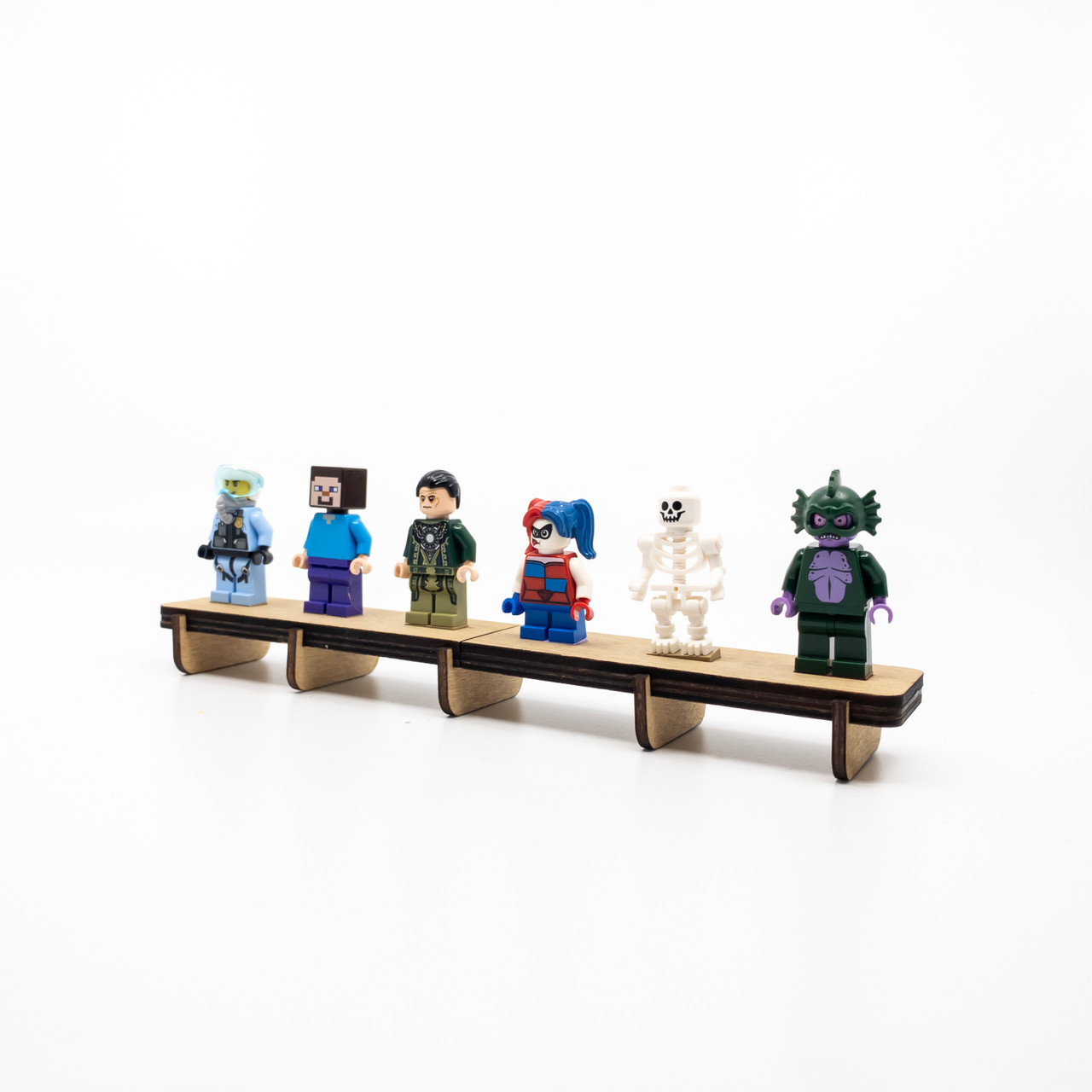 Minifig Stand Natural Oak for 6 Minifigures