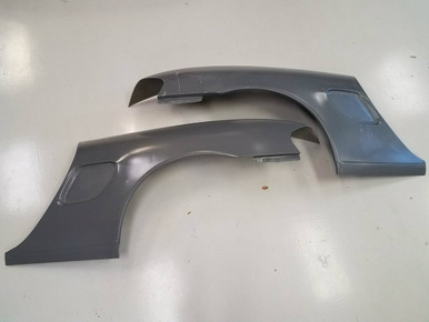 パーツ Q 986 Boxster Quarter Panels- Early Lights Part# 630