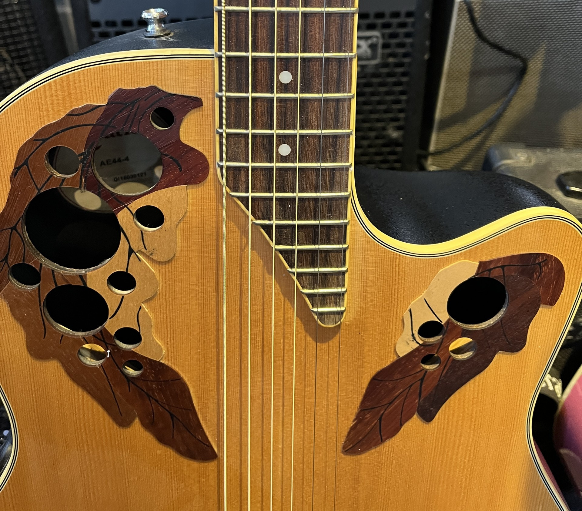 Applause by Ovation AE44-4 Elite Mid-Depth Acoustic-Electric