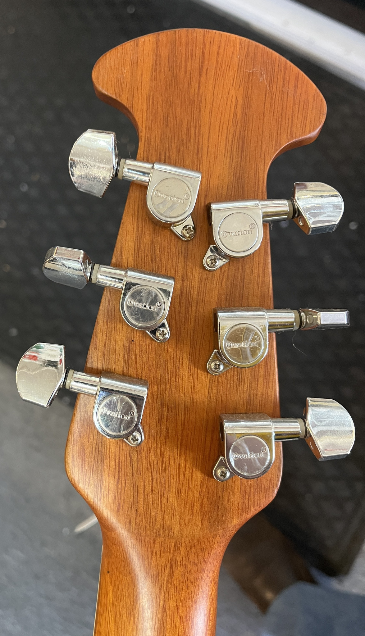 Applause by Ovation AE44-4 Elite Mid-Depth Acoustic-Electric