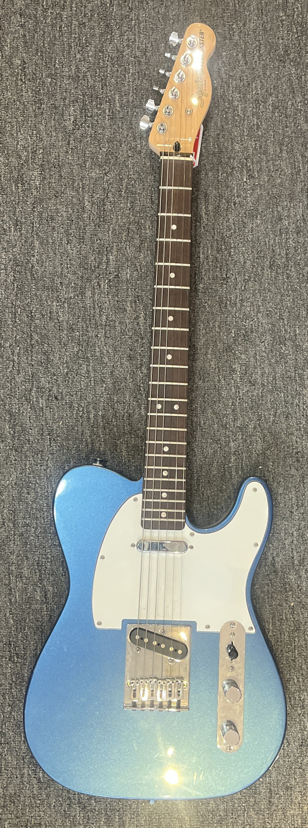 USED Squier by Fender Telecaster Affinity Series Lake Placid Blue