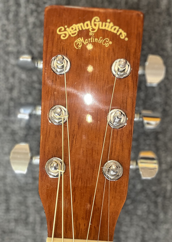 Sigma by Martin Guitar Acoustic-Electric 