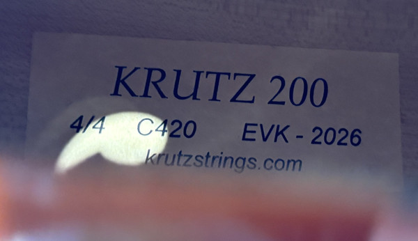 Krutz 4/4 Cello 200 Series with gig bag **IN-STORE PICKUP ONLY **