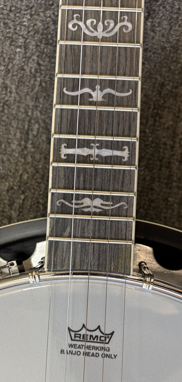 Washburn 5-String Banjo with Resonator