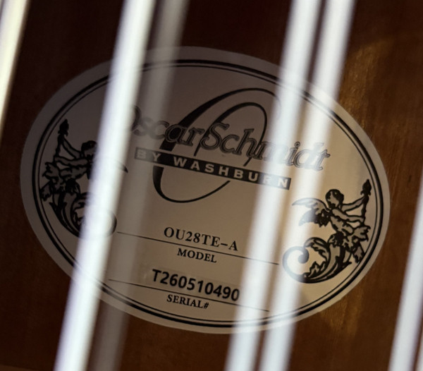 Oscar Schmidt 8-string Tenor Ukulele with equalizer