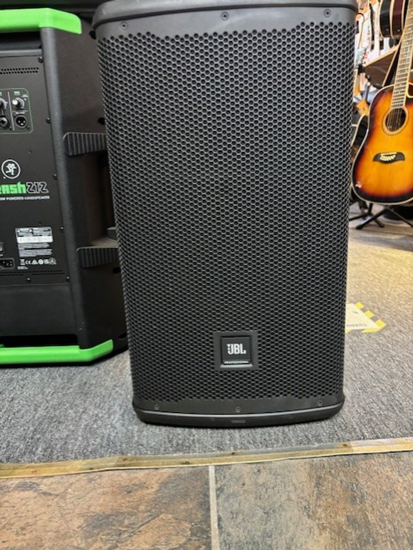 JBL Eon 712 12-Inch Powered Speaker with Bluetooth