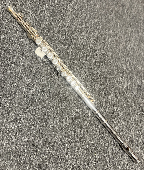 USA-Made Closed Hole Gemeinhardt 2SP Flute G37746 USED