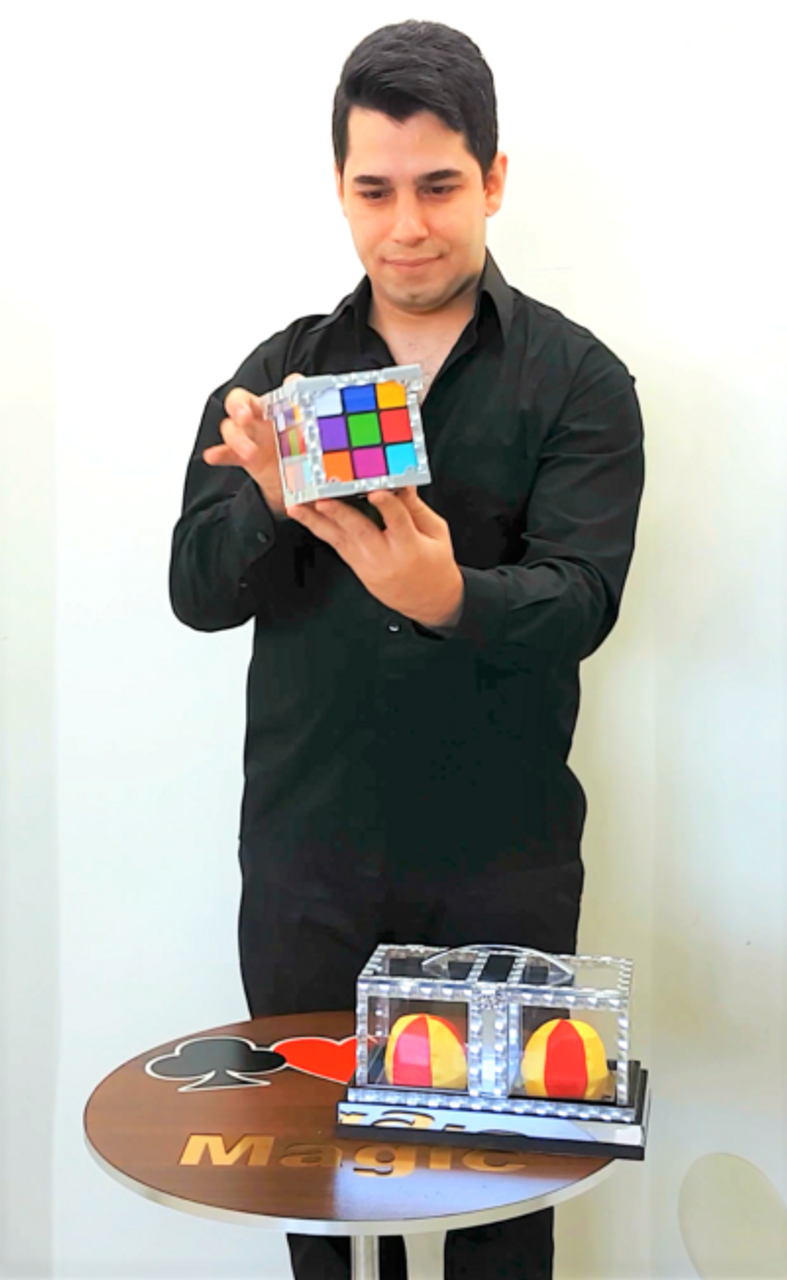 Tora Magic Trick Rubiks Cube Crystal Box Glassy Back