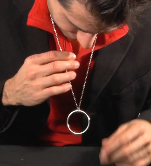 Mysterious Ring DiFatta Magic Trick