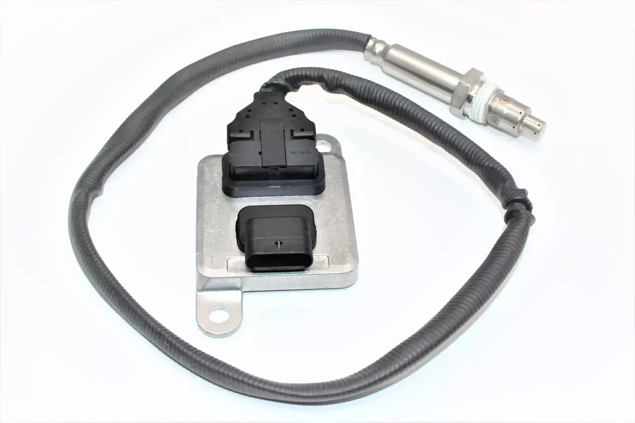 Hino 89463E0450 / 89463E0451 Next Generation NOx Sensor