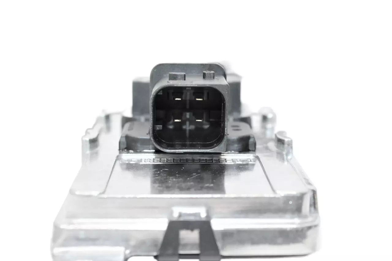 Eme 4326864 | New Genuine Cummins® Nitrogen Oxide Sensor