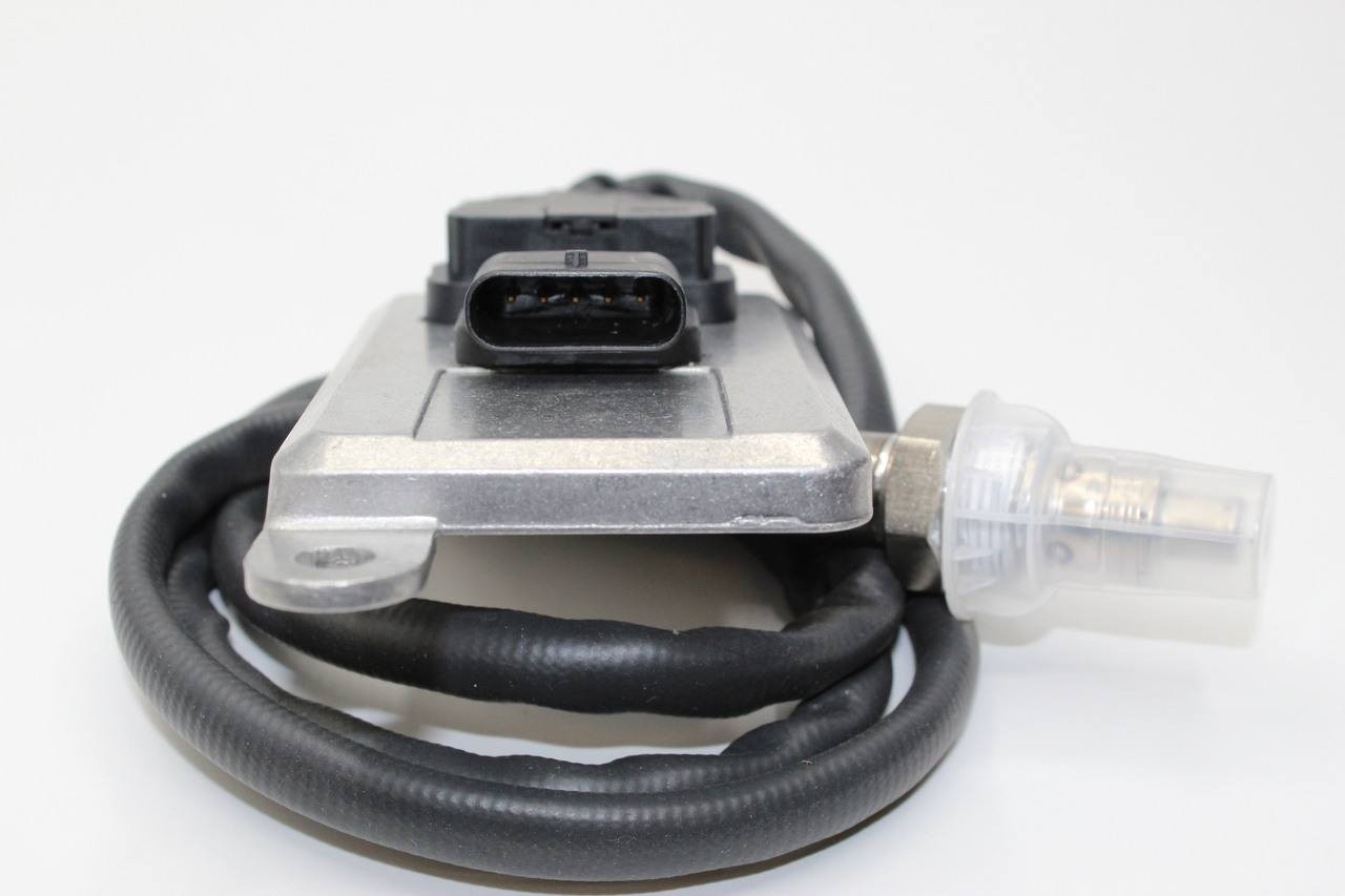 Hino 89463-E0012 NOx Sensor