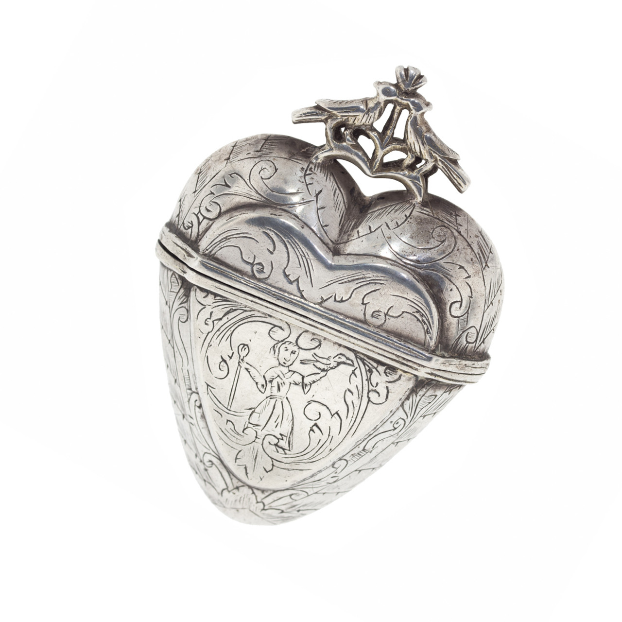 Ornate Heart Antique Silver Plated Lead and Nickel Safe Zinc Alloy