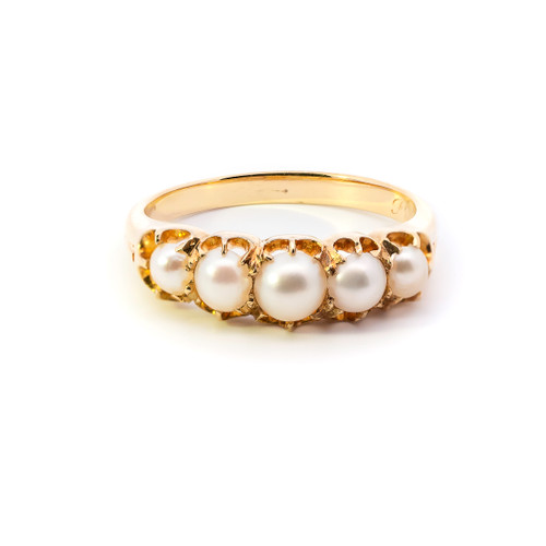 Antique pearl ring in 18ct gold