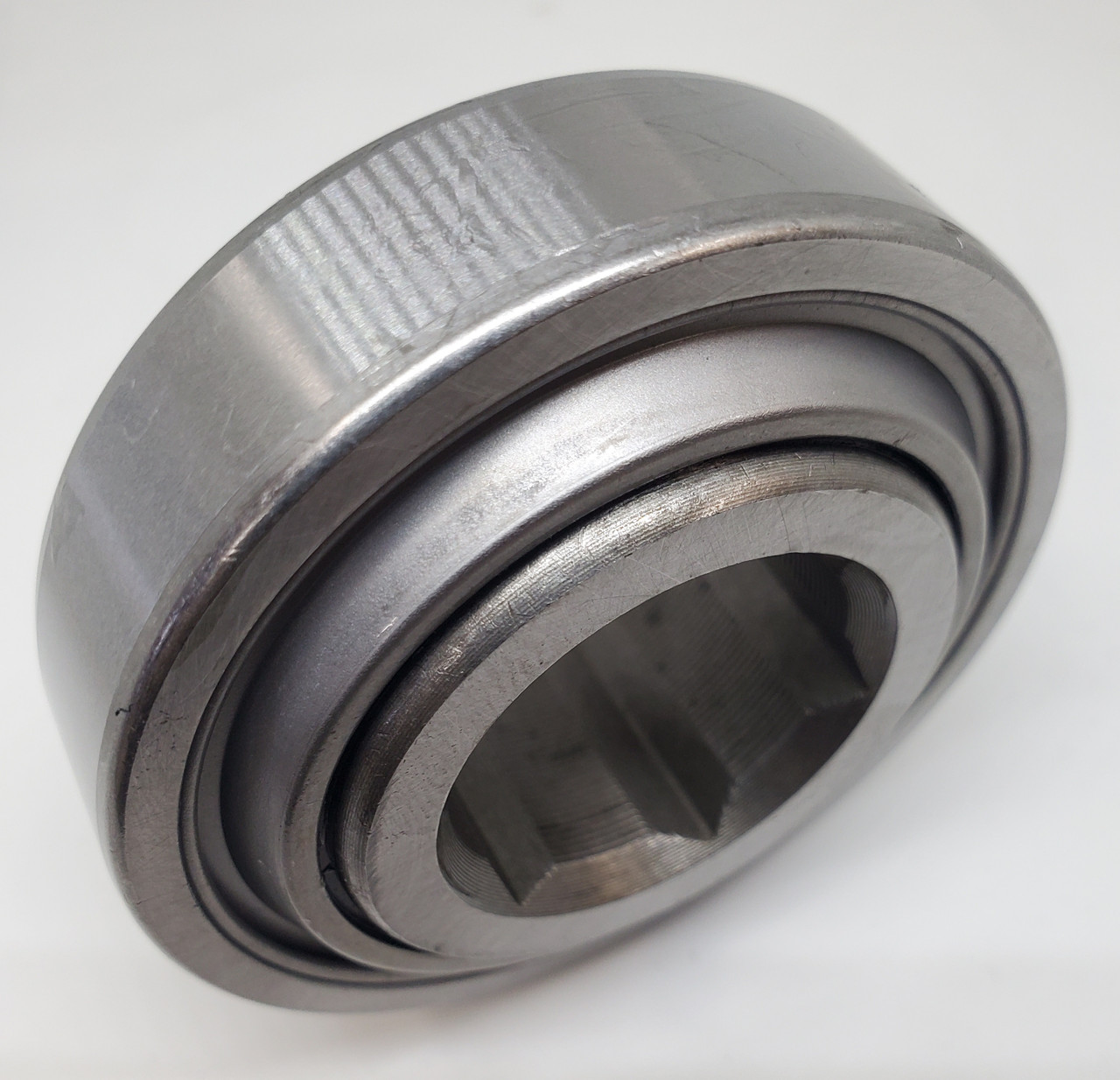 1" Hexagon Bore Deep Groove Ball Bearing w/Cylindrical Outer Race  206KRR6