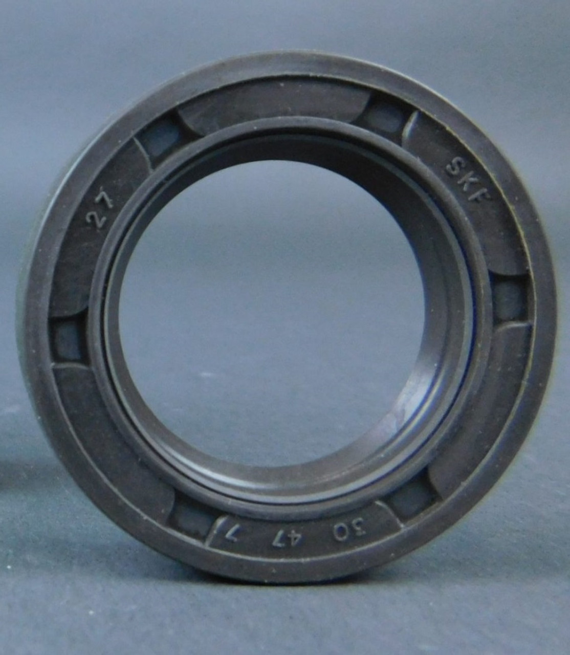 8mm (0.315") Metric Rubberized Single Lip Nitrile Oil Seal  8X24X7 HMS5 RG (563987)