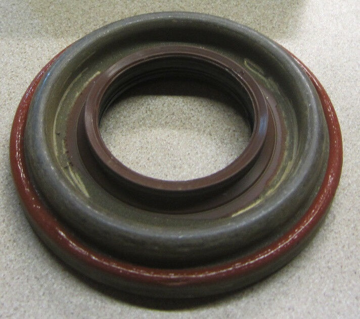 1.552" (39.42mm) Inch Metal Double Lip Viton Oil Seal  15525 HMSHA25 V