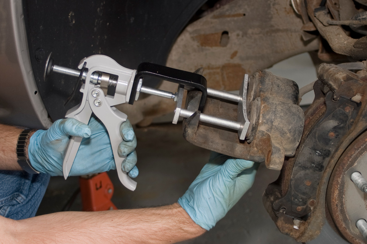 Dual Piston Brake Pad Spreader   25750