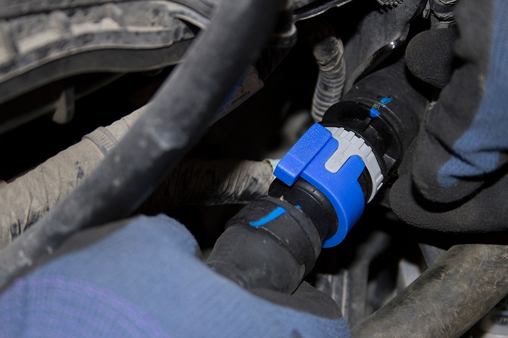 Ford 2.0L Heater Hose Disconnect Tool   39200