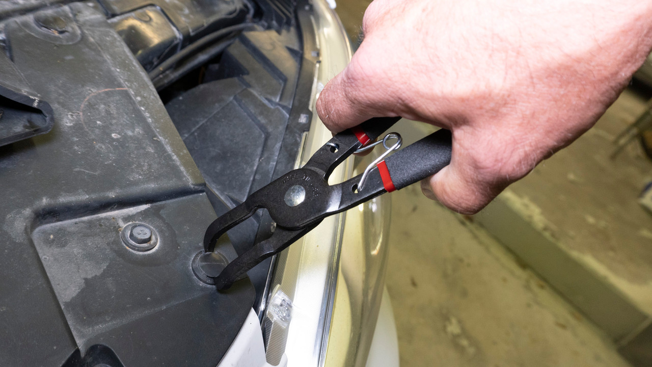 Push Pin 30° Pliers   42060