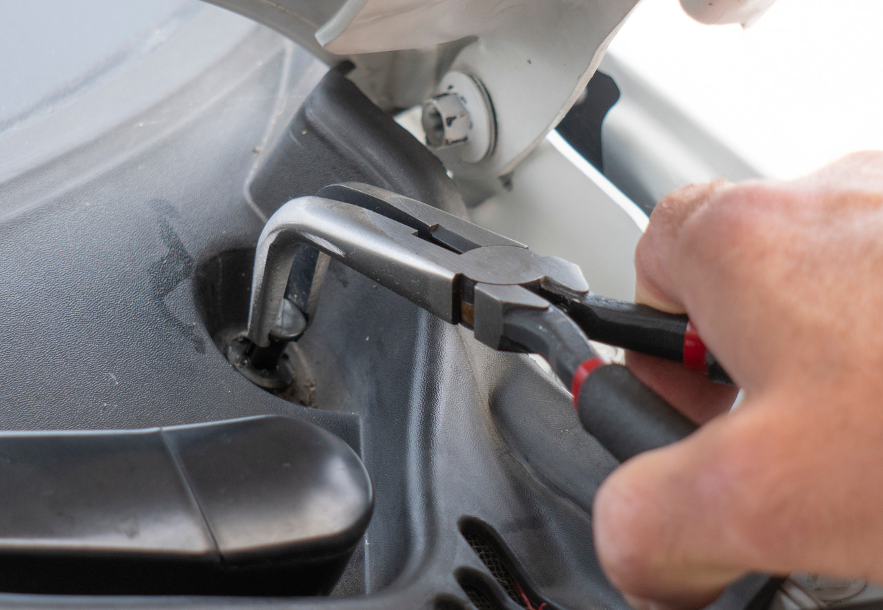 Plastic Clip 80° Removal Pliers   42880