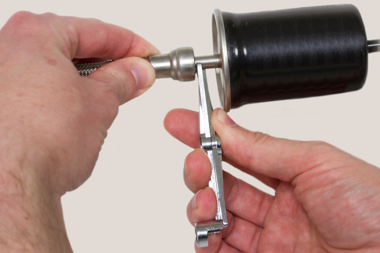 3/8 - 1/2" Low Profile Scissor Disconnect   63710